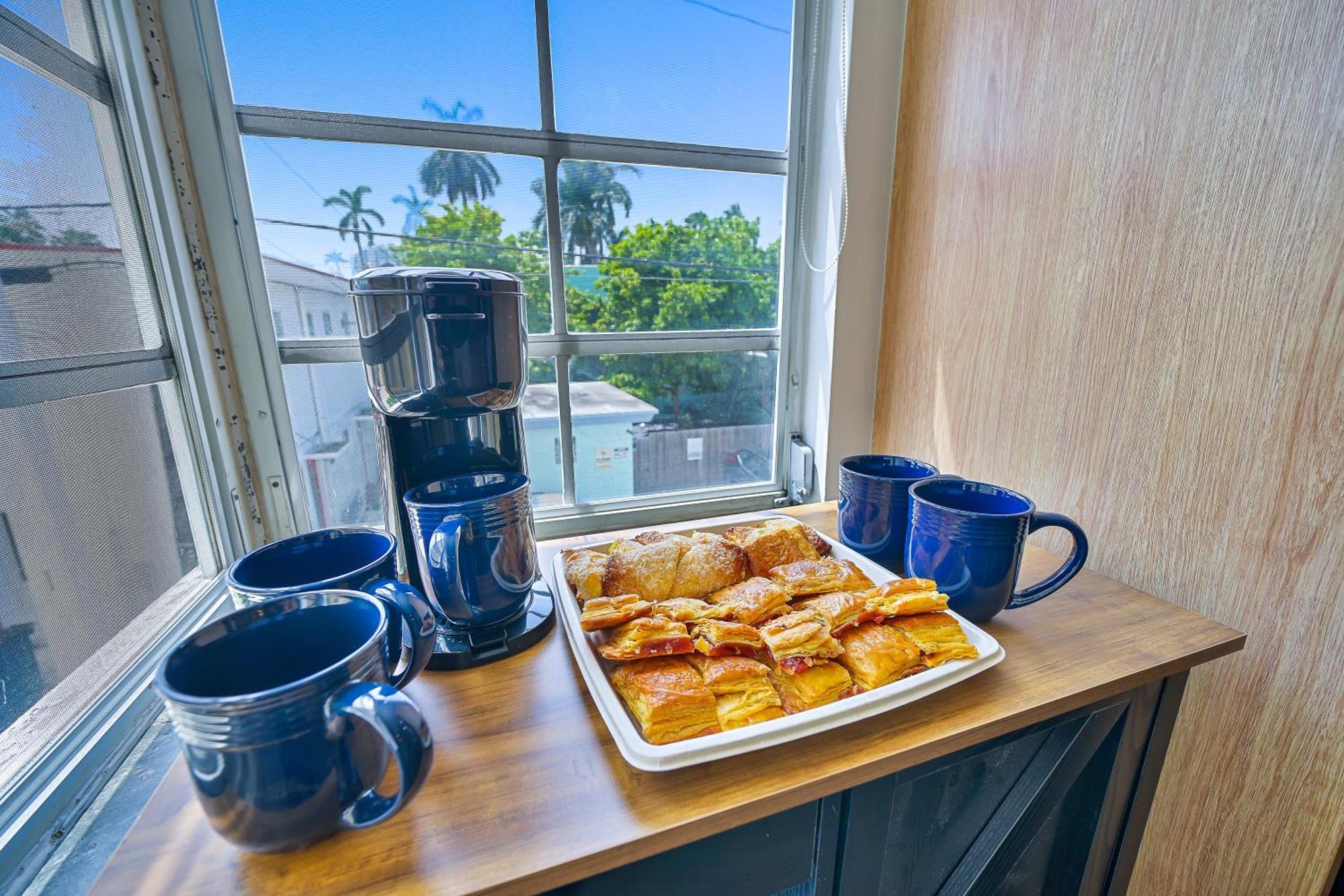 Apartamento Large & Bright Sleep Up To 8 Only 2Min From Ocean! Miami Beach Exterior foto